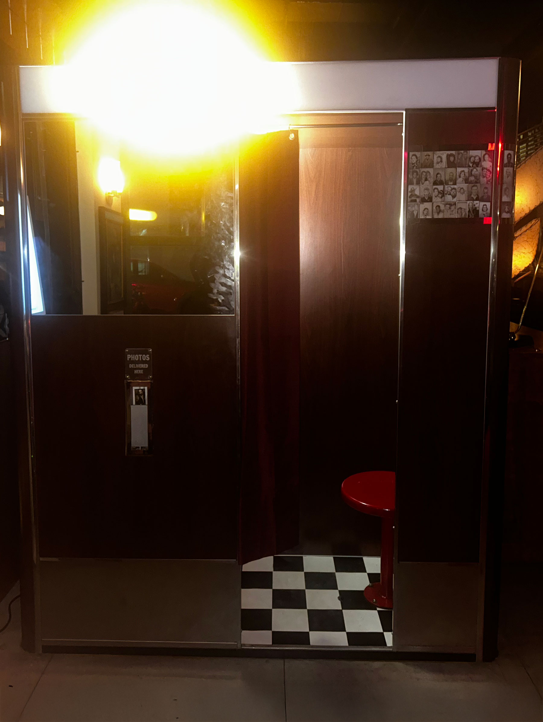 Hank's Bar